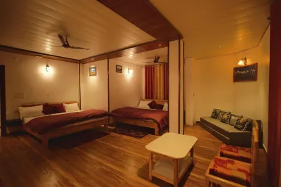 Plaza Hotel Hôtels à : Pithoragarh