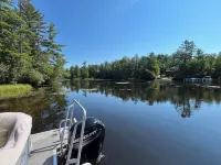 AMAZING LAKEFRONT HOUSE WITH PRIVATE DOCK, PRIVATE BEACH, 4 BEDROOMS, SLEEPS 12+