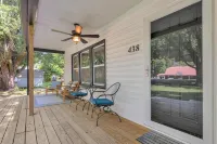 Cozy cottage on Creeper Trail -Fenced in backyard for dogs. Near Restaurants