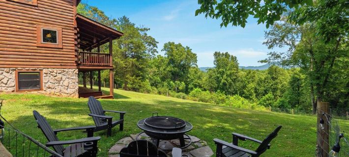Luxury Cabin on 6 Acres w/ Mountain Views Near Nelson 151 & Wintergreen Hoteles en Condado de Nelson