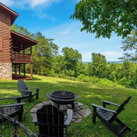 Luxury Cabin on 6 Acres w/ Mountain Views Near Nelson 151 & Wintergreen