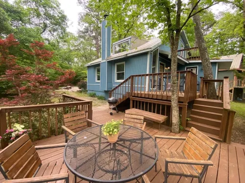 Twilight Trails- 3 bedroom cabin. 6 min away from downtown Eureka Springs!