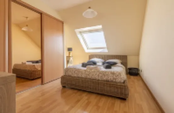 Charming air-conditioned house with garden 5 minutes from Dijon Hotels in Saint-Apollinaire