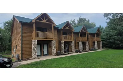 Bella Villa Familiar. Wifi. Close to Starved Rock Park Hiking Trails. Relaxing!