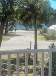 Cozy 3 bedroom 2 bath with views of the River