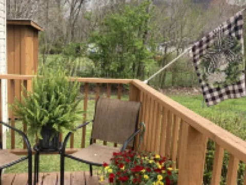 Conveniently Located ~ WiFi ~ Central Heat & Air Hotels in Stanton