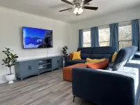 BEAUTIFUL HOME IN BAYTOWN HEIGHTS 貝敦住宿飯店