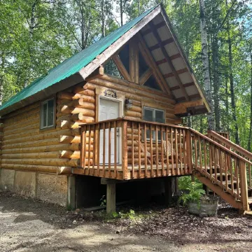Rustic and cozy cabin with all new amenities near beautiful Hatcher’s Pass
