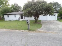 CLOSE TO FT JACKSON, WILLIAMS-BRICE STADIUM, VA HOSP, FAMILY FRIENDLY. SLEEPS 10