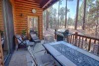 Updated 5 Bedroom home in gated community of Pinetop Crossings!