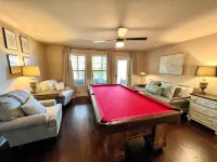 +New Listing+ Luxurious Lake Home w/ Private Dock 温斯頓縣酒店