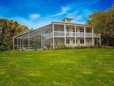 Tropical Key West Home w/ Heated Pool