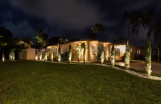 Whole Luxury Duplex with Amazing Features & Stunning Backyard