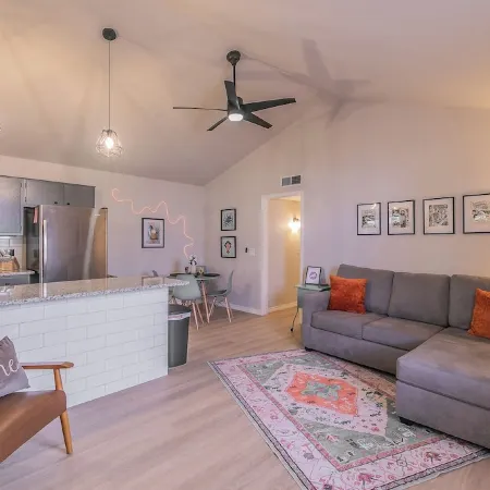 No Cleaning Fee!!~King Bed~Near Dickies,Tcu, Cultural District~Sleeps 6 Отели рядом с достопримечательностью «Хален Молл»