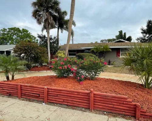 Tropical vacation house with large, heated pool and spacious, open floor plan Hotels in Venice Gardens