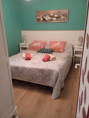 Wood charming little house 4 pers Hotel dekat Vieux Sarlat