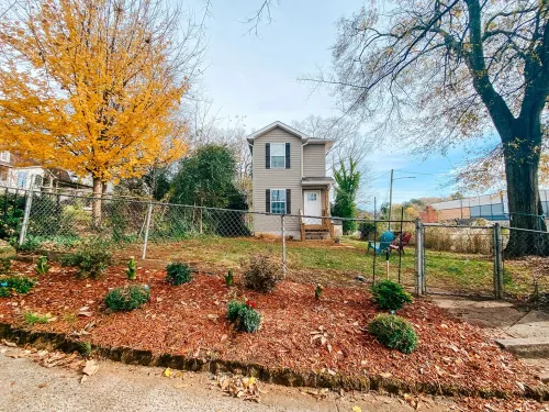 NEW CONSTRUCTION No animals