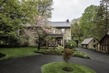 Historic Home, Heated Plunge Pool & Grand Piano
