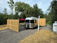Sip & Soak: Airstream Glamping, Hot Tub on Seneca Wine Trail