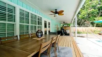 Close to Anna Maria Island! Sleeps 20 in Beds. Family Friendly Amenities!