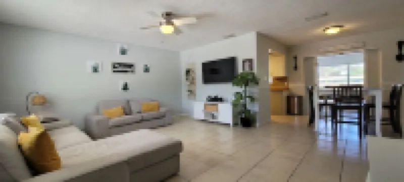 Simply Adorable, Spacious and Cozy Beach Home