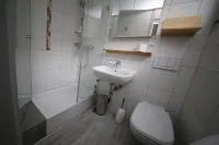 Nur Dach Haus 13 Hotels in Kinding