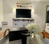 28 North Extended Stay Suites!! Pickleball, Hot Tubs and Game Room + Pool Tables