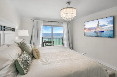 High up in the 11th floor, very chic, romantic, 100% renovated