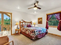 Big Bear Lodge Retreat where friends & families gather and meet! Hotels in Oscoda County