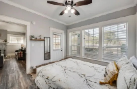 Beautiful 1930s Mineral Wells Home, Near Downtown!