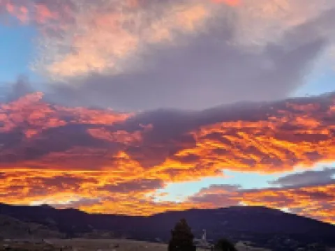Kokopelli Lodge nestled in the Sangre de Cristo Mtns...Ski/Hike/Fish/Hunt Hotels in Eagle Nest