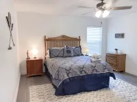 Pinehurst FORE-Bedroom Ranch with Golf Garage & Fenced Large Yard - Wifi