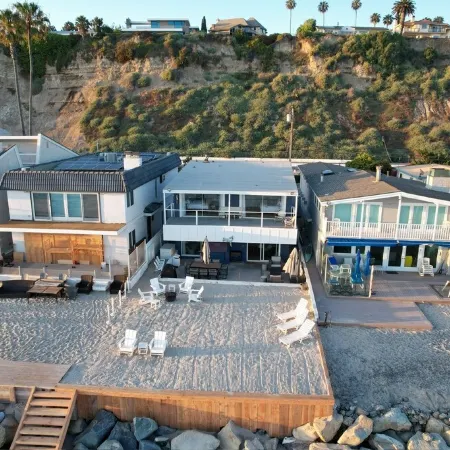 Beachfront Bliss - Steps to Sand + 5 Large BRs