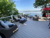 Exclusive Pewaukee Lake House ~ Includes Kayaks! Hotels in Pewaukee