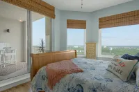 Top Notch 2 BR Luxury Indigo East Gulf Front - Owners of 1104E-1204E-1804E-1904E Hotel a Perdido Key