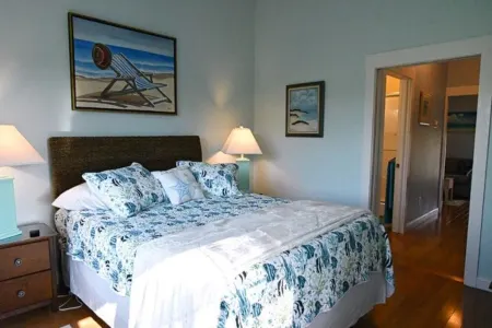 The Treehouse by the sea!