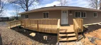 Freshly remodeled Retreat close to hiking, boating, and shopping