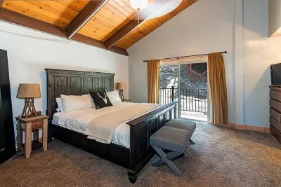 8 bedroom Estate close to the beach