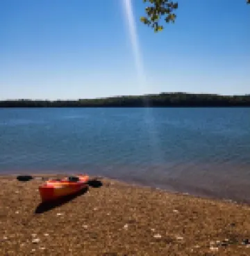 1min to Percy Priest Lake/2 Masters/Quiet Family Home