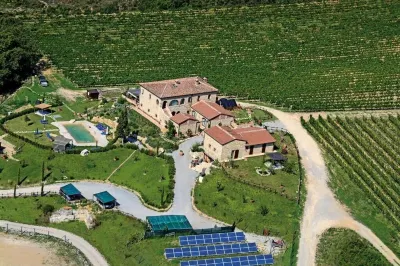 Luxury Villa W/ Spa, Jacuzzi, and Massage Wellness Hotel in zona Saltalbero Parco Avventura