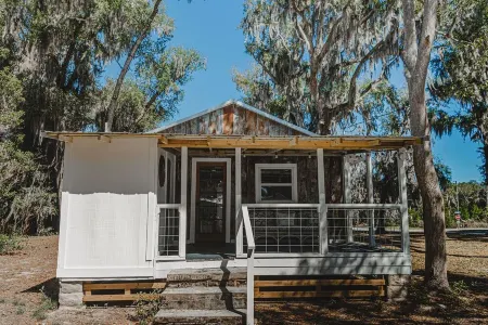 Historical Darien Cottage