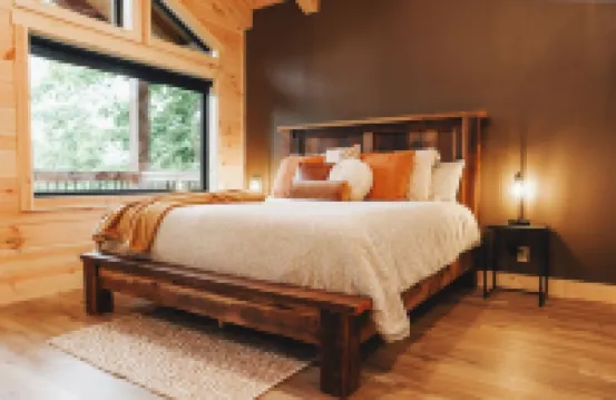 Luxury Treehouse Cabin Over Salt Creek, Cabin 2