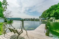 Waterfront Hot Tub On The Bay