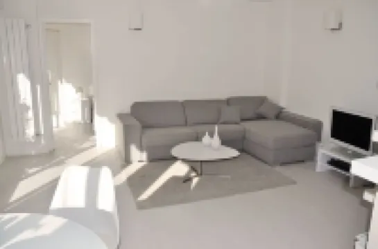 Beautiful for 4 people, town centre, 100 m from the beaches, near the shops