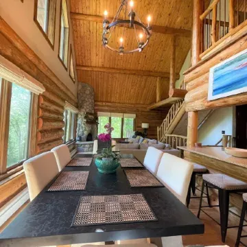 Beautiful Log Cabin Retreat on 6 Acres of Forest Only 10 Minutes to Lake Geneva.