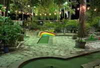 Sunset Peak Cabin 3BR house in TH with Lake Access-Walk to Downtown Twain Harte Lake附近的飯店