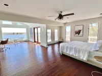 Waterfront Home on Prime Location - Haven's Cove!