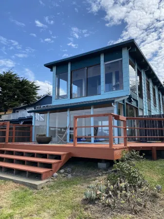 Oceanfront Oasis, Sunsets & Crashing Waves Отели в г. Мосс Бич