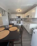 Upscale apartment near Worlds of Fun, Arrowhead Stadium, Country Club Plaza!