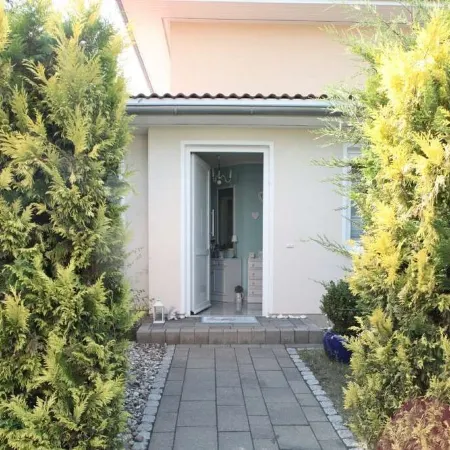 Small vacation home with terrace - your oasis of relaxation x1f3e1;x1f31e; near the Baltic Sea